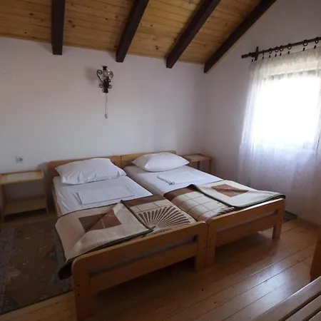 Apartment Fuer 8 Personen Ca 100 M In Novigrad, Adriakueste Kroatien Westkueste Von Istrien
