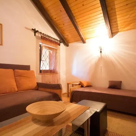 Apartment Fuer 8 Personen Ca 100 M In Novigrad, Adriakueste Kroatien Westkueste Von Istrien